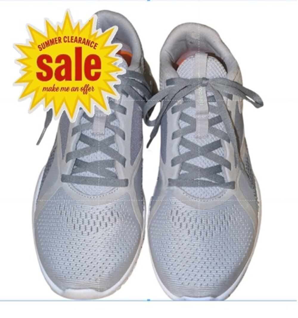 Reebok Flexagon 3 Men's Sneaker Size 8   SUMMER CLEARANCE-MAKE ME AN OFFER!